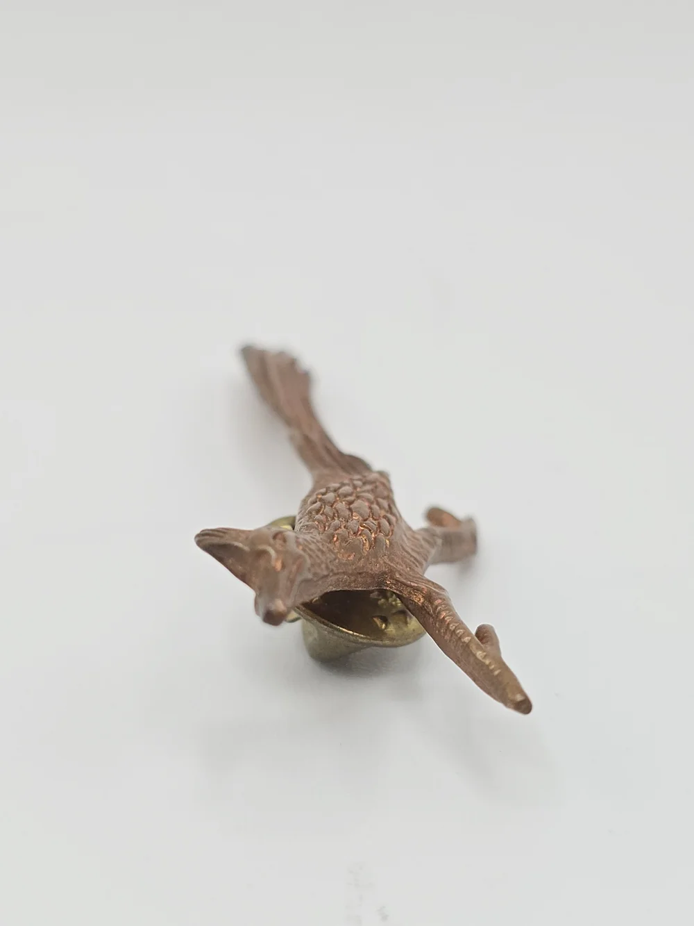 VTG Roadrunner Pin Copper Plated Tie Tack Scatter Lapel Pin Bird 2